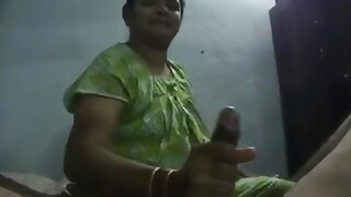 Pulsation Humid Handjob Indian Desi aunty grow man